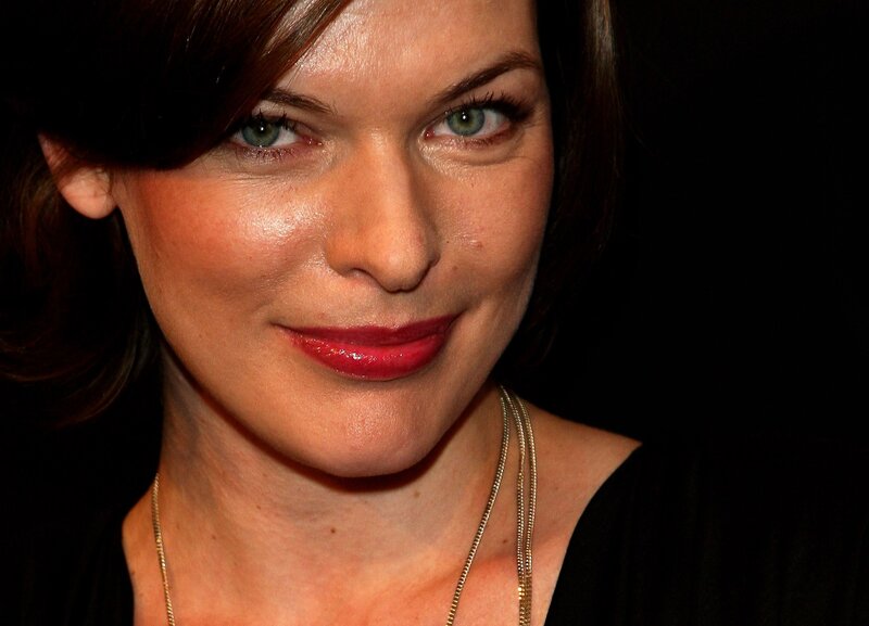 woman with red lipstick