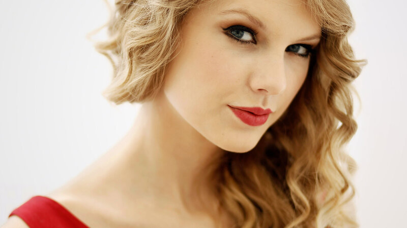 woman with red lipstick