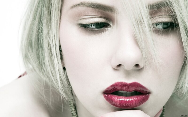 Woman with Red Lipstick — Blonde Hair