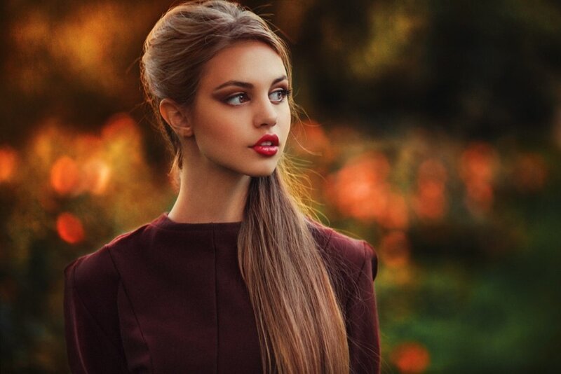 Woman with Red Lipstick — Brown, Dramatic, Sunset