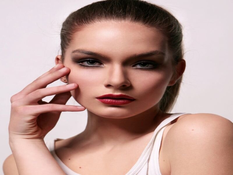 Woman with Red Lipstick — Dramatic, Photograph