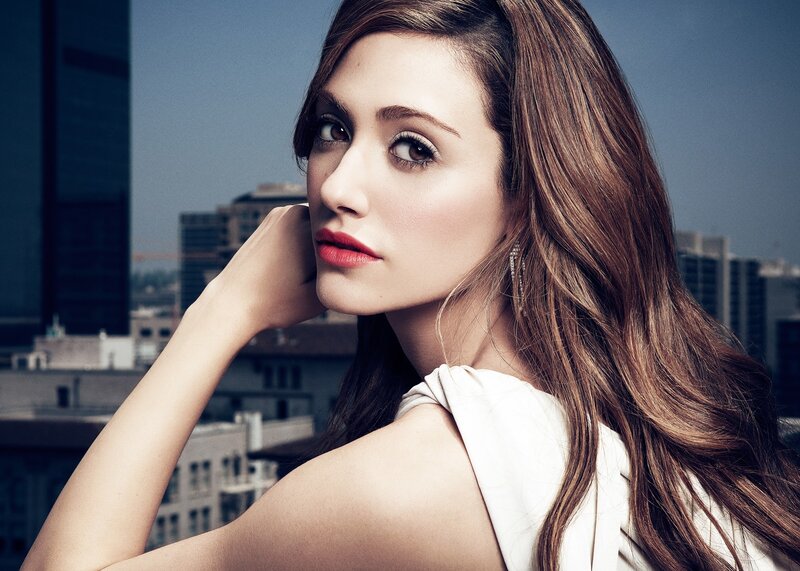 woman with red lipstick on rooftop