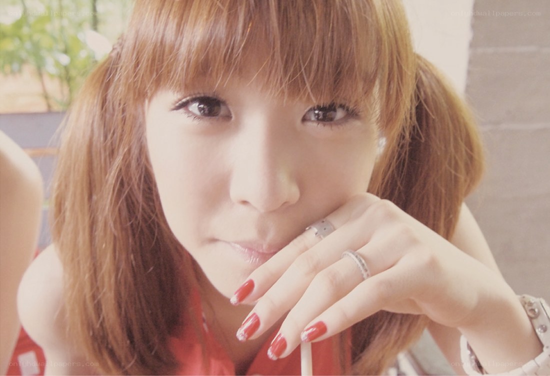woman with red nails