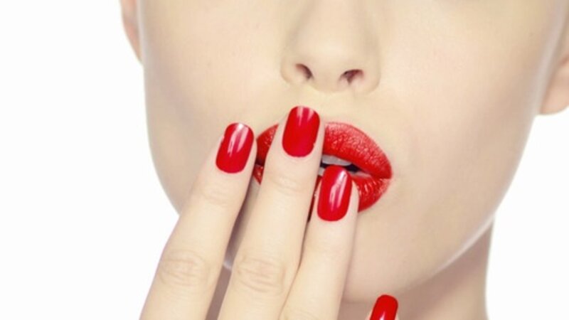 Woman with Red Nails — Neutral