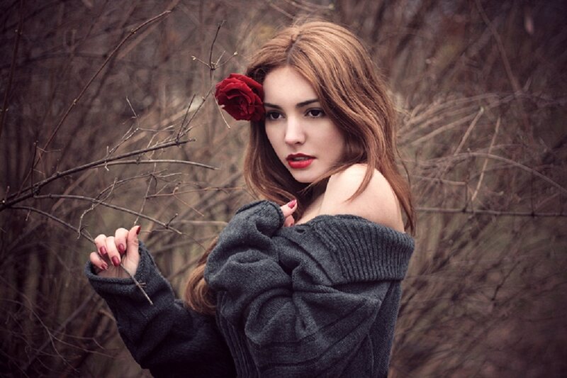 Woman with Red Rose — Gray