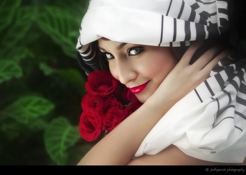 Woman with Red Roses — Dramatic