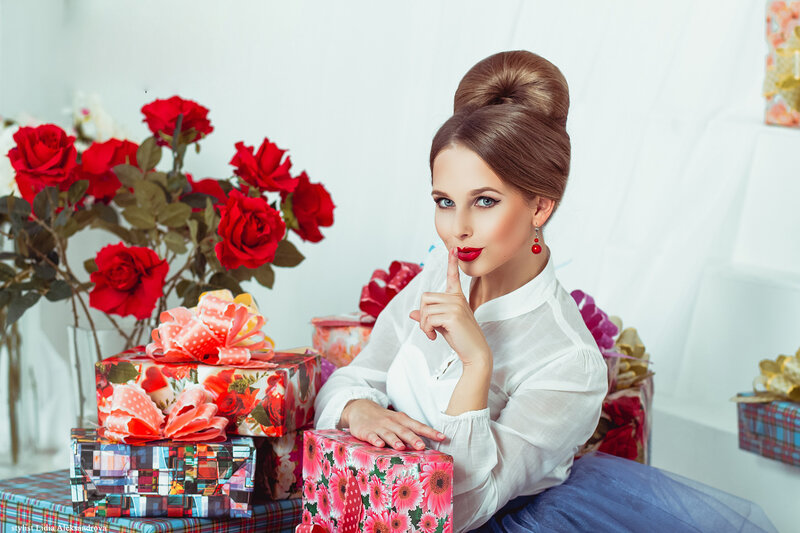 Woman with Red Roses — Playful