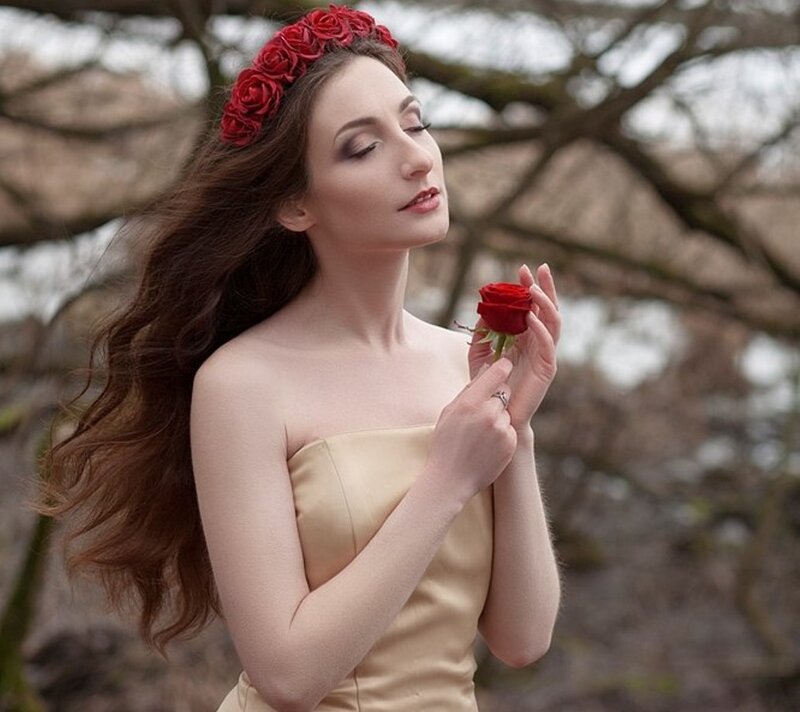 Woman with Red Roses — Serene, Spring