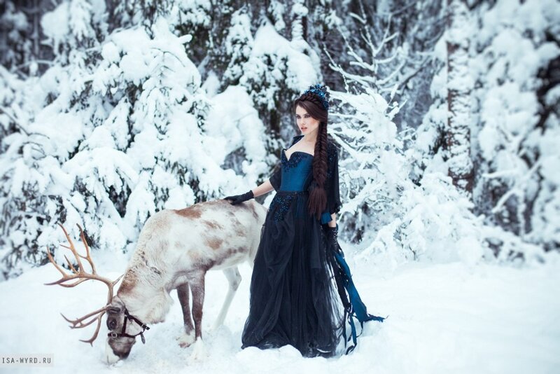 Woman with Reindeer — Black