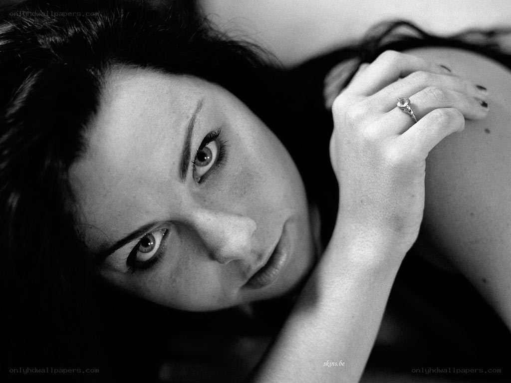 woman with ring on hand