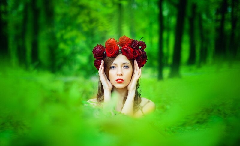 Woman with Rose Crown — Green, Serene