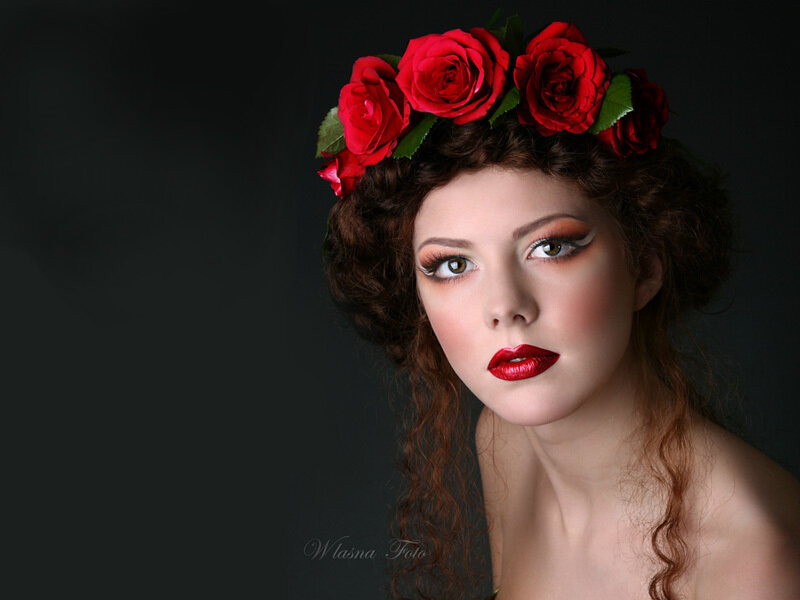 Woman with Rose Crown — Red