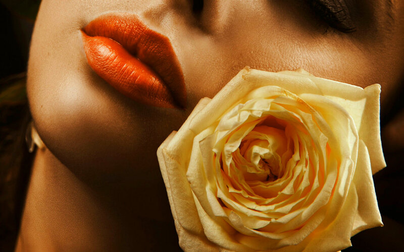 Woman with Rose — Yellow