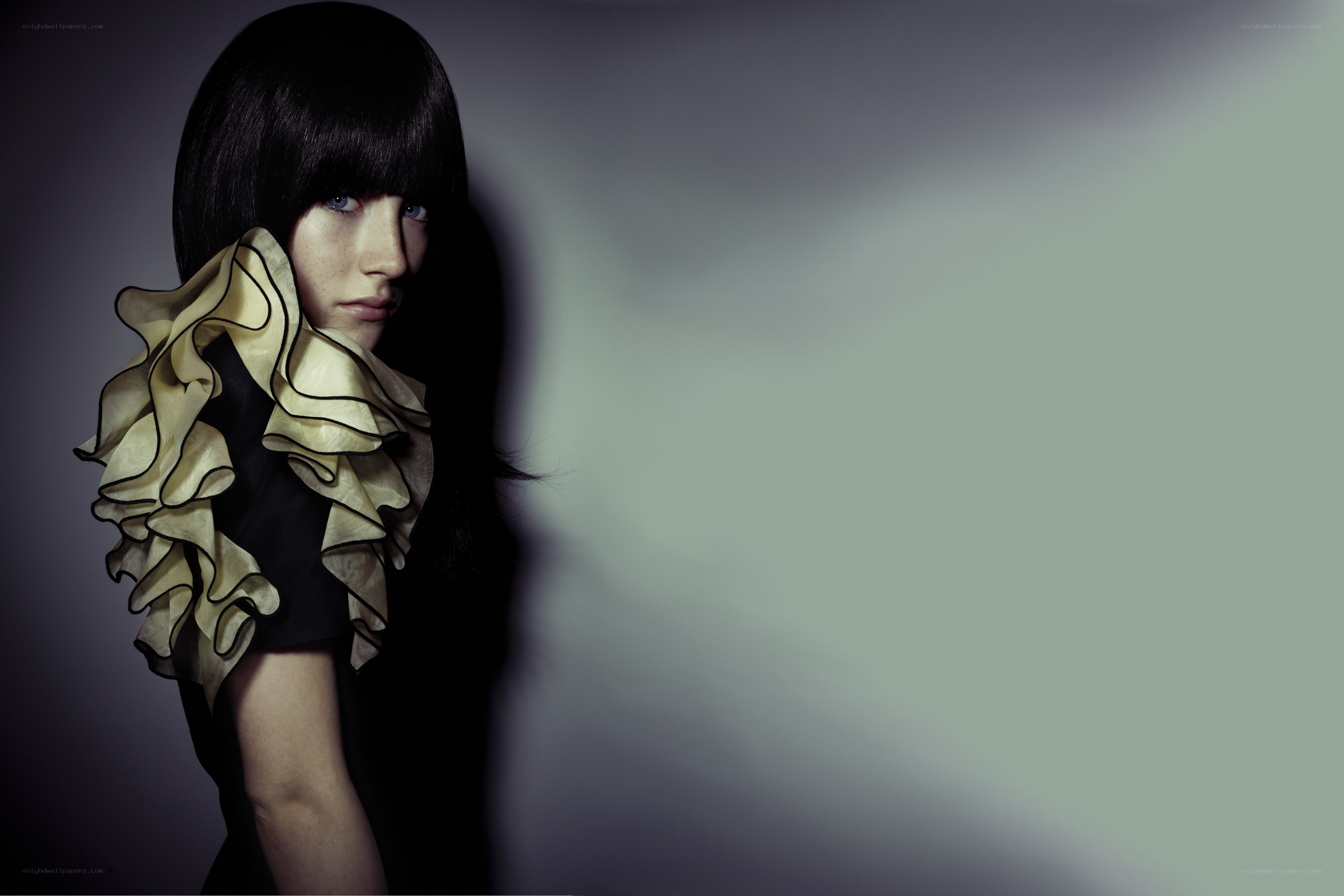 woman with ruffled collar