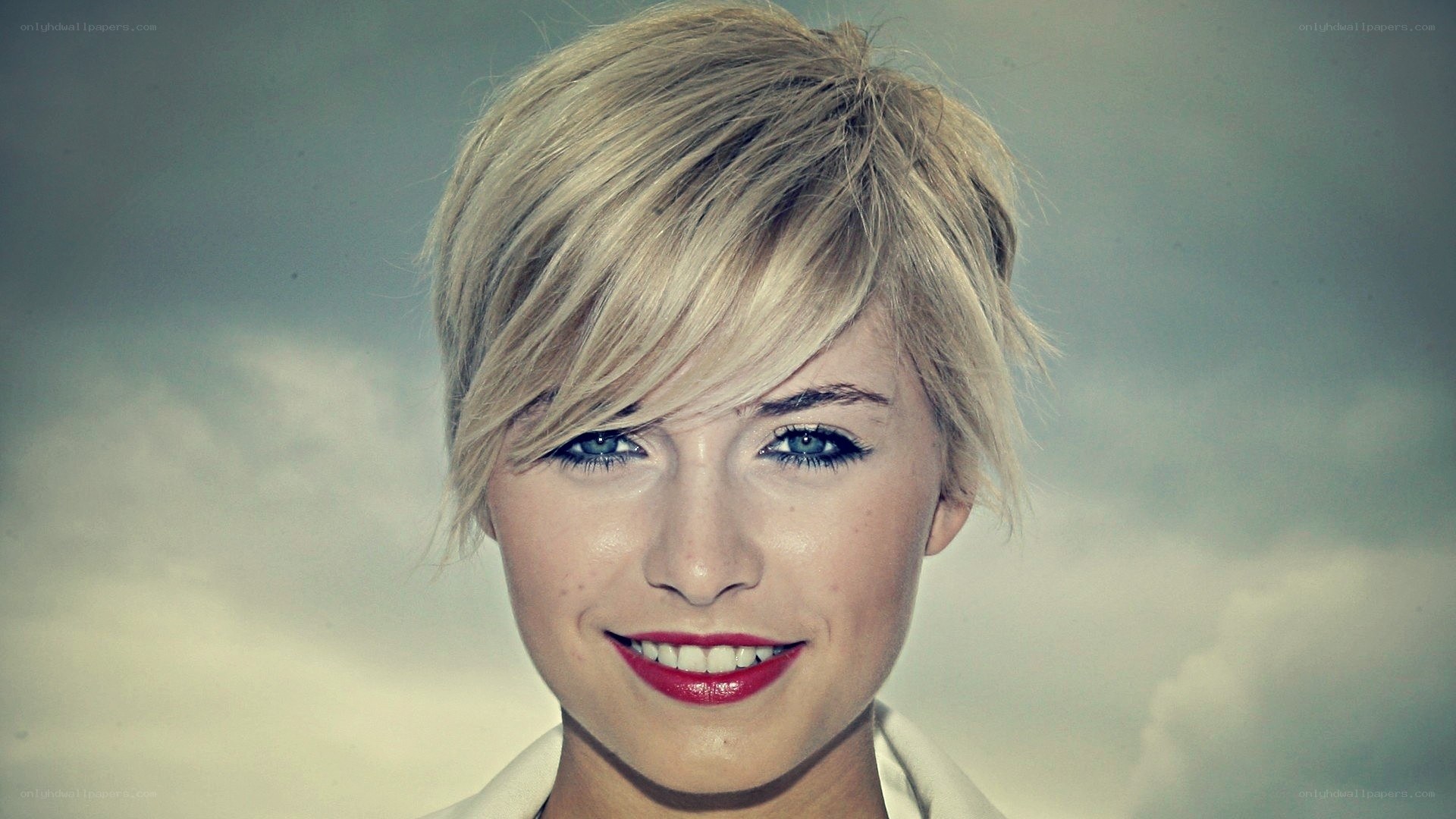woman with short blonde hair