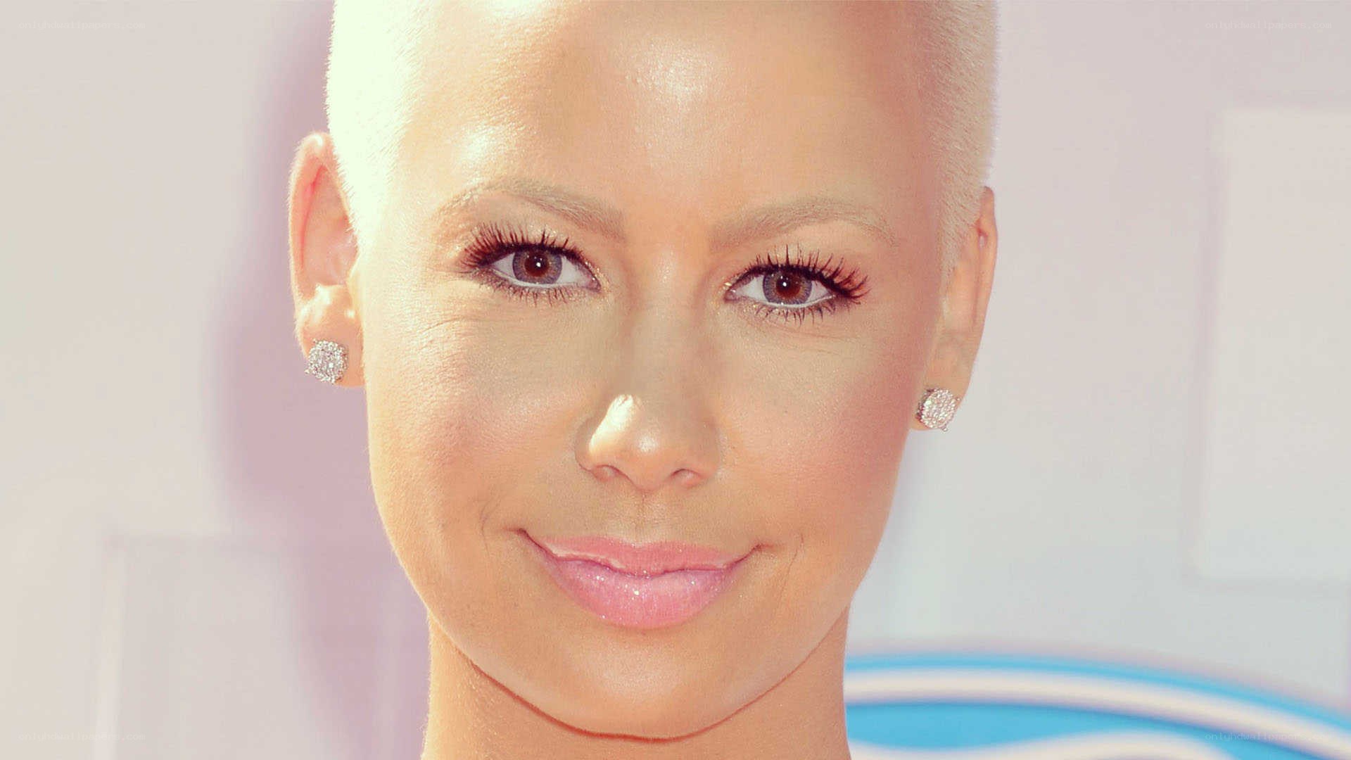 woman with short blonde hair