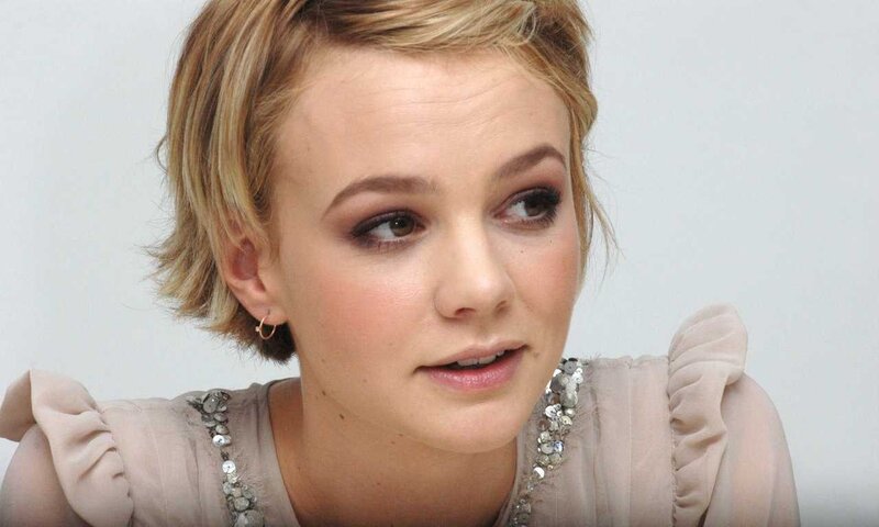 woman with short blonde hair