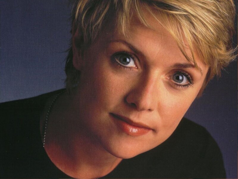 woman with short blonde hair