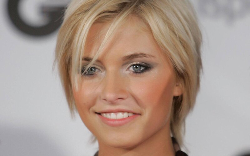 Woman with Short Blonde Hair — Neutral, Photograph, Smile