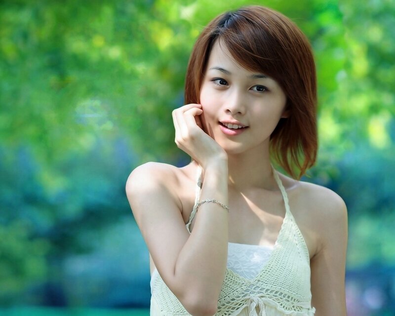 Woman with Short Brown Hair — Green, Calm