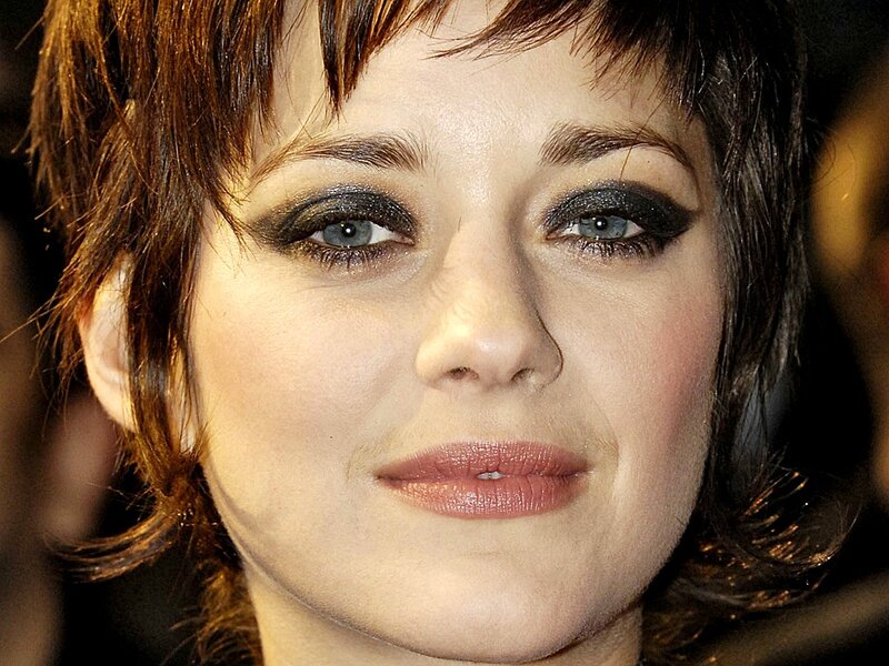 Woman with Short Brown Hair — Neutral, Photograph, Eye Makeup