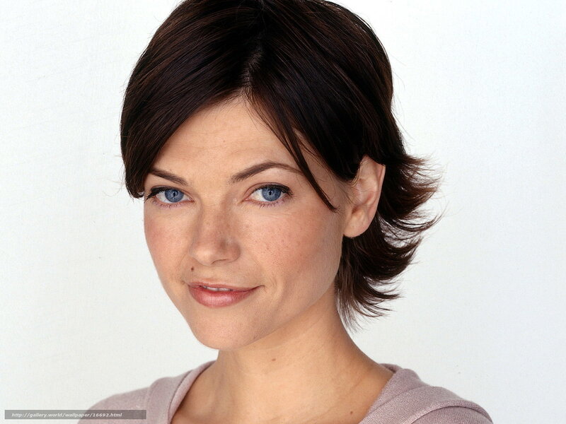 woman with short brown hair