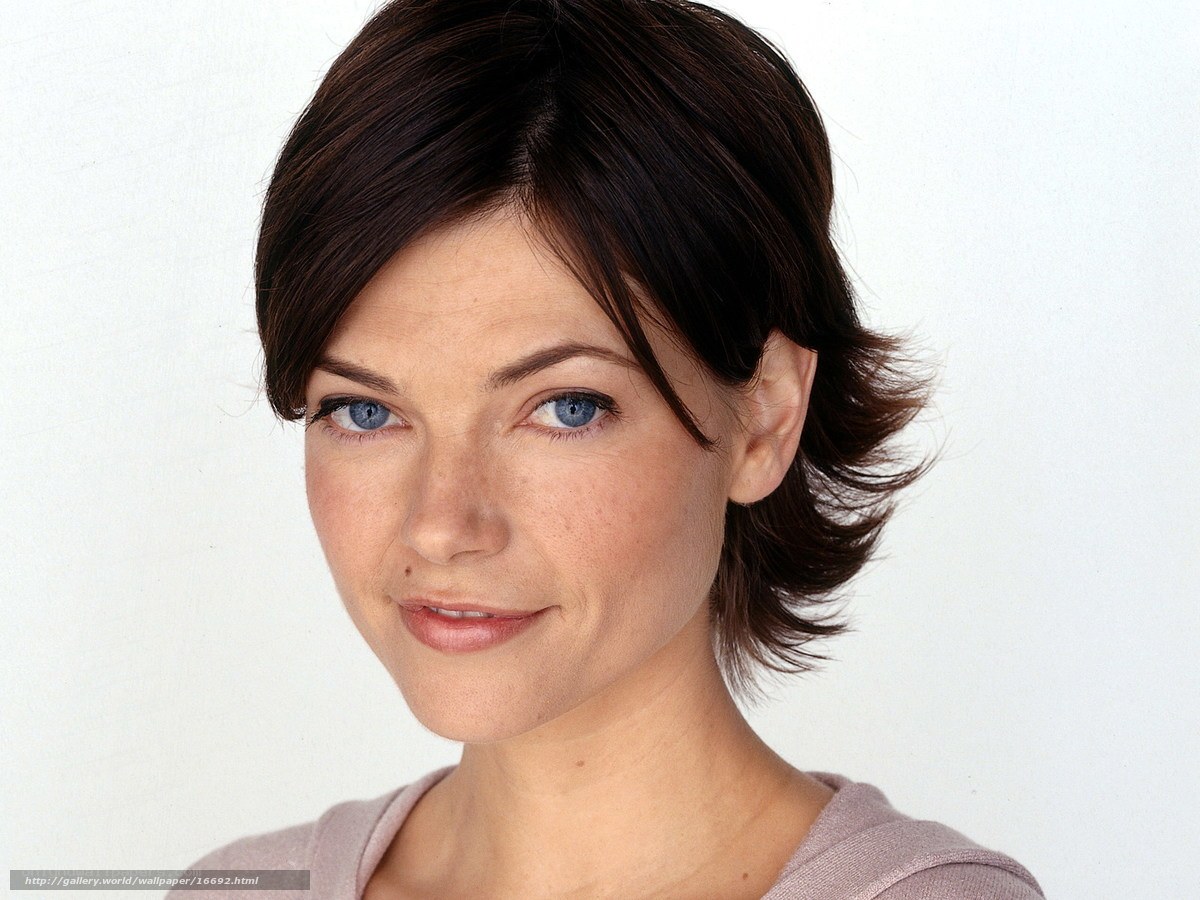 woman with short brown hair