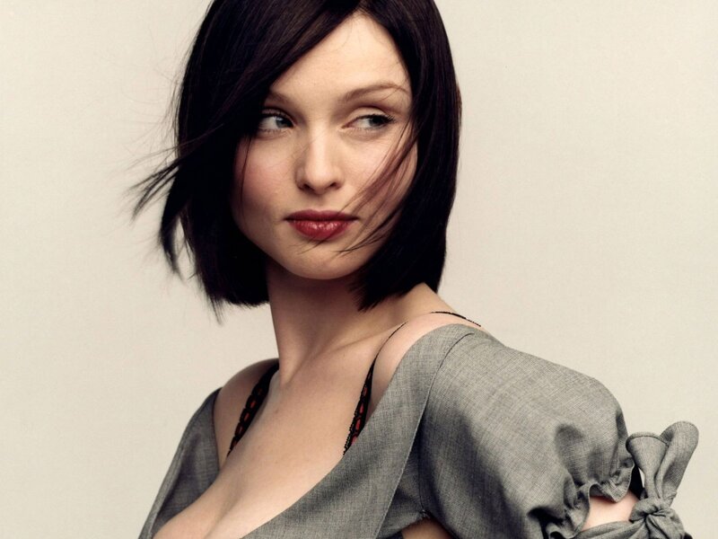 Woman with Short Dark Hair — Gray