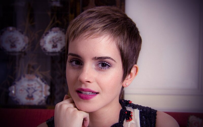 woman with short hair posing