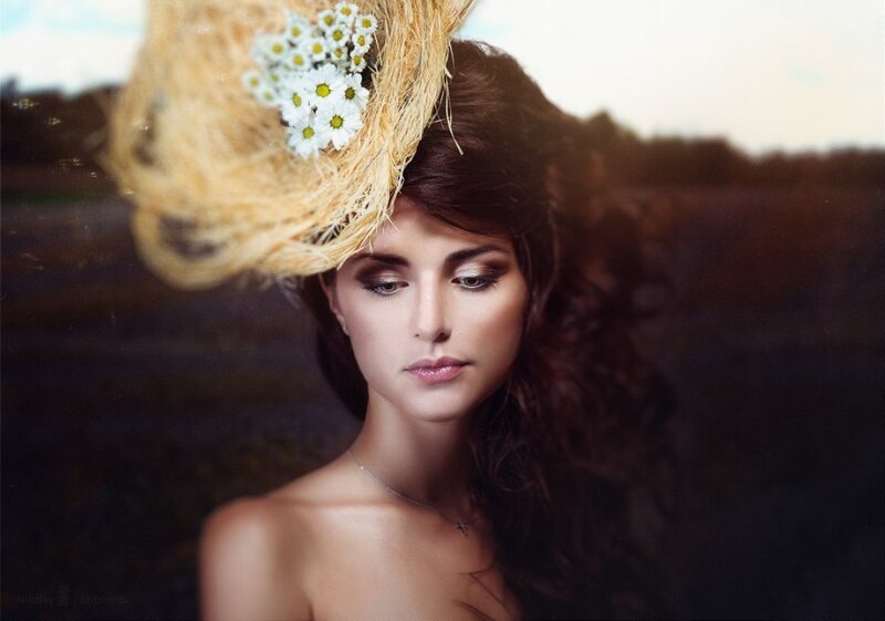 Woman with Straw Hat — Brown