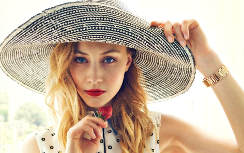 Woman with Straw Hat — White, Calm