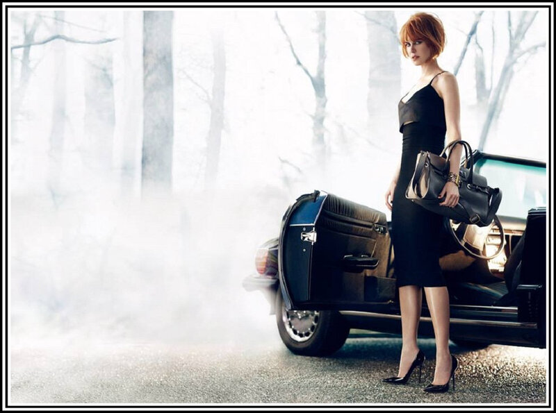 Woman with Suitcase — Black