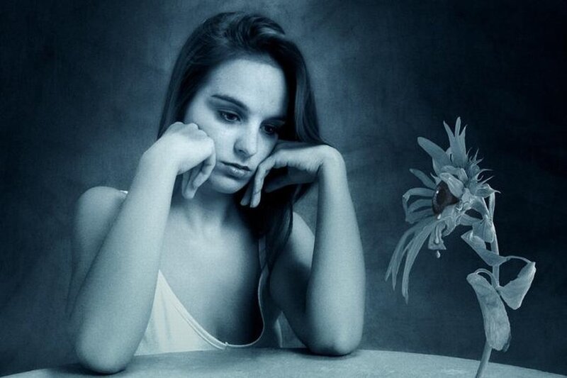 Woman with Sunflower — Blue