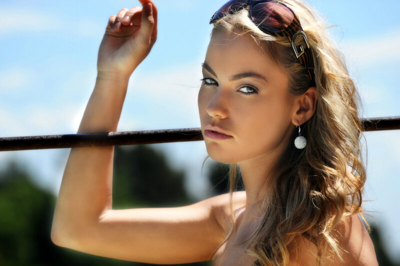 Woman with Sunglasses — Blue