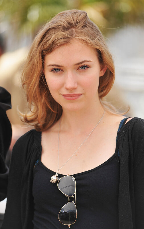 woman with sunglasses necklace