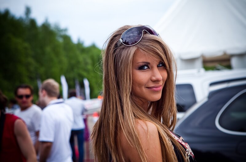 woman with sunglasses on head