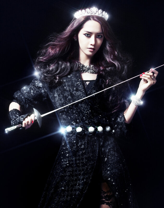 woman with sword and crown