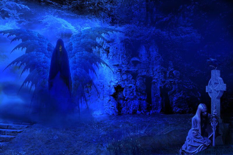 Woman with Sword Kneeling — Blue