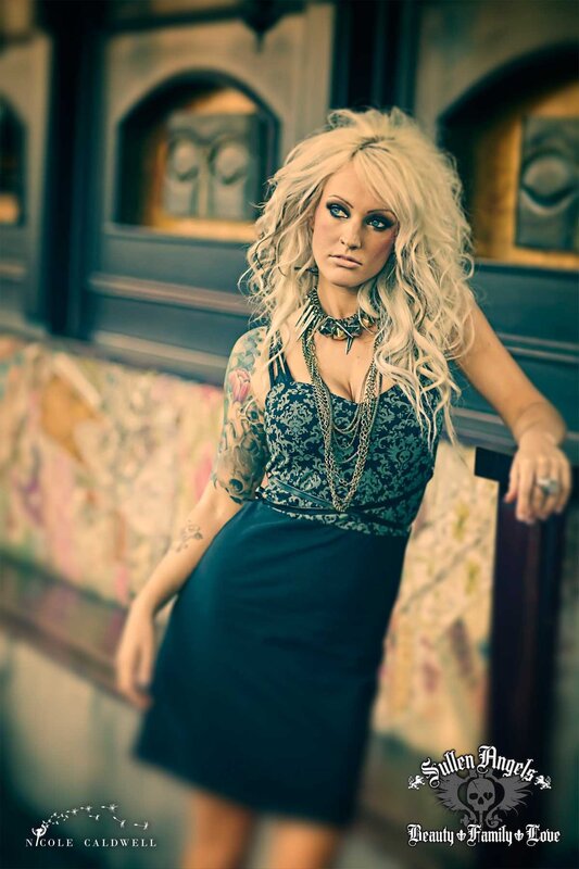 woman with tattoos and blonde hair