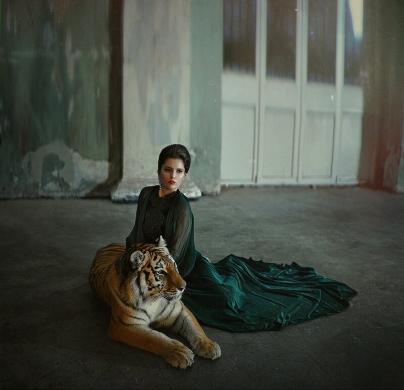 Woman with Tiger — Green, Dramatic, Photograph