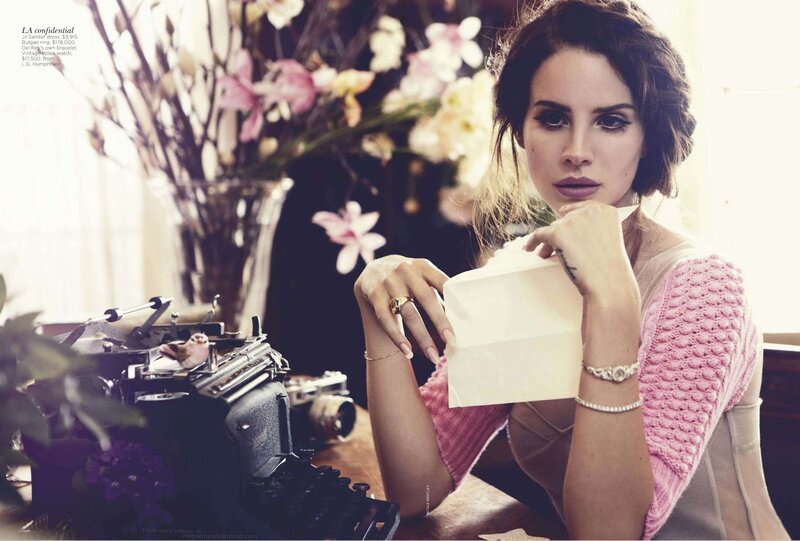 Woman with Typewriter — Pink