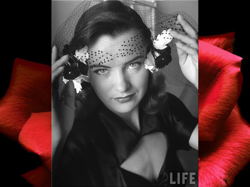 Woman with Veil and Flowers — Black