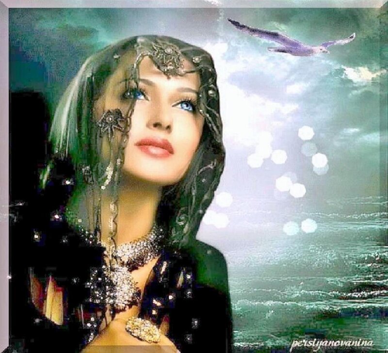 Woman with Veil and Jewelry — Green