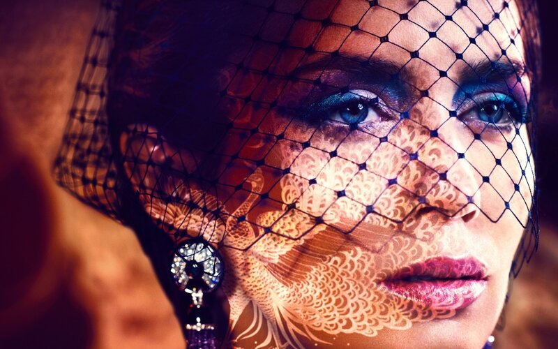 Woman with Veil and Makeup — Black