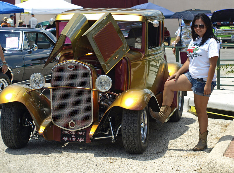 Woman with Vintage Car — Gold, Outdoor