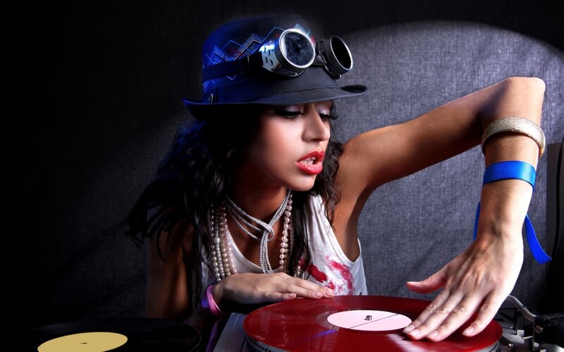 Woman with Vinyl Record — Black