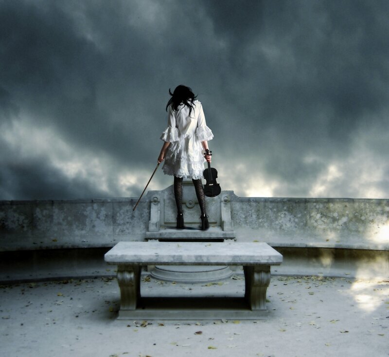 Woman with Violin — Gray, Dramatic, Photograph
