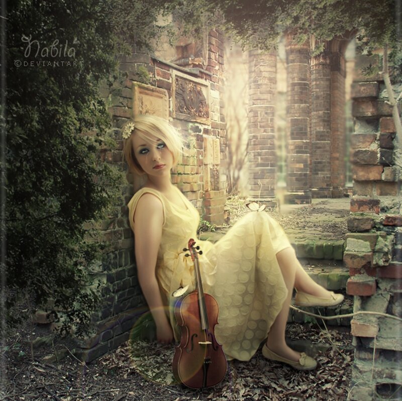 Woman with Violin — Yellow
