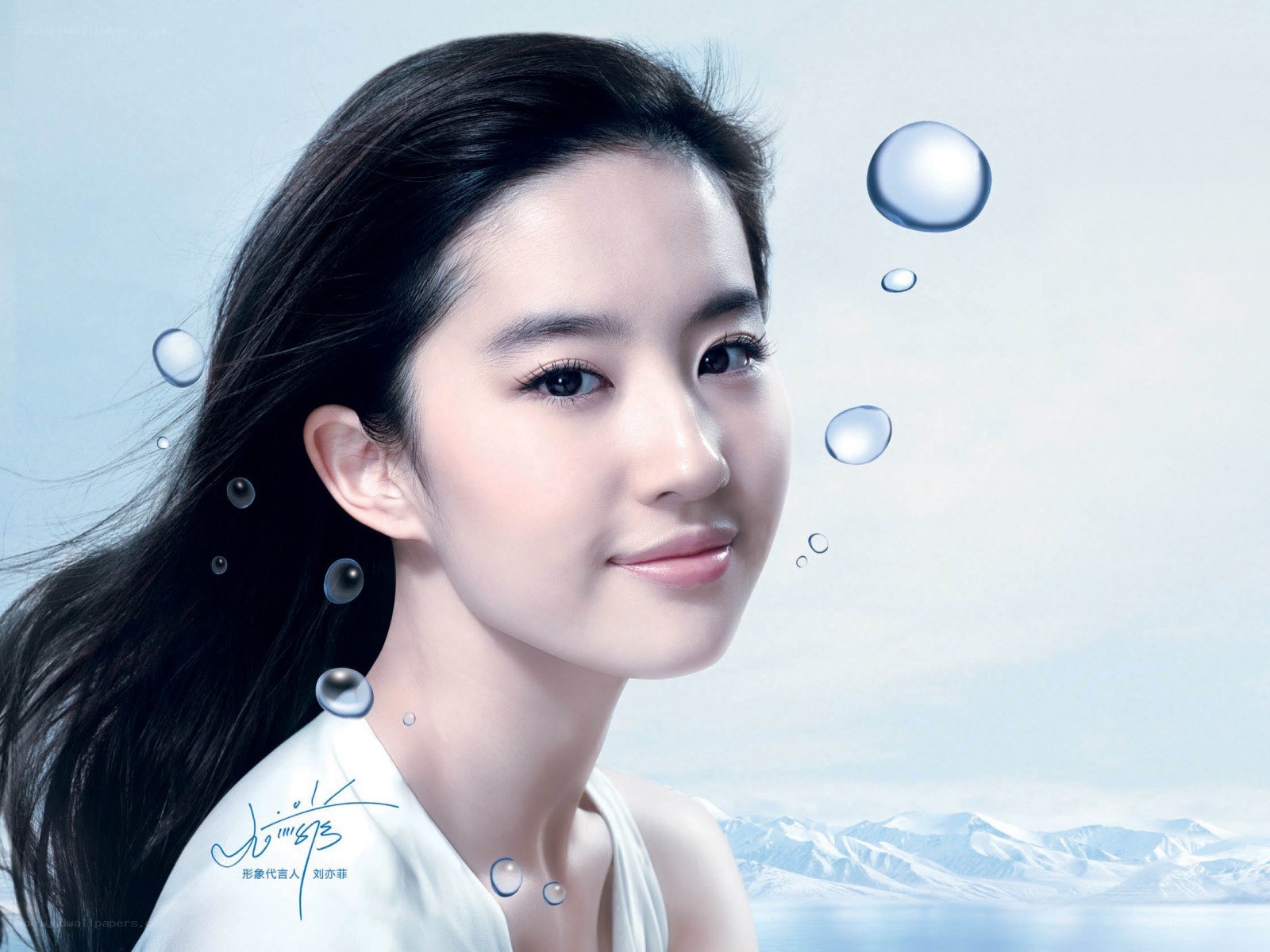 woman with water bubbles