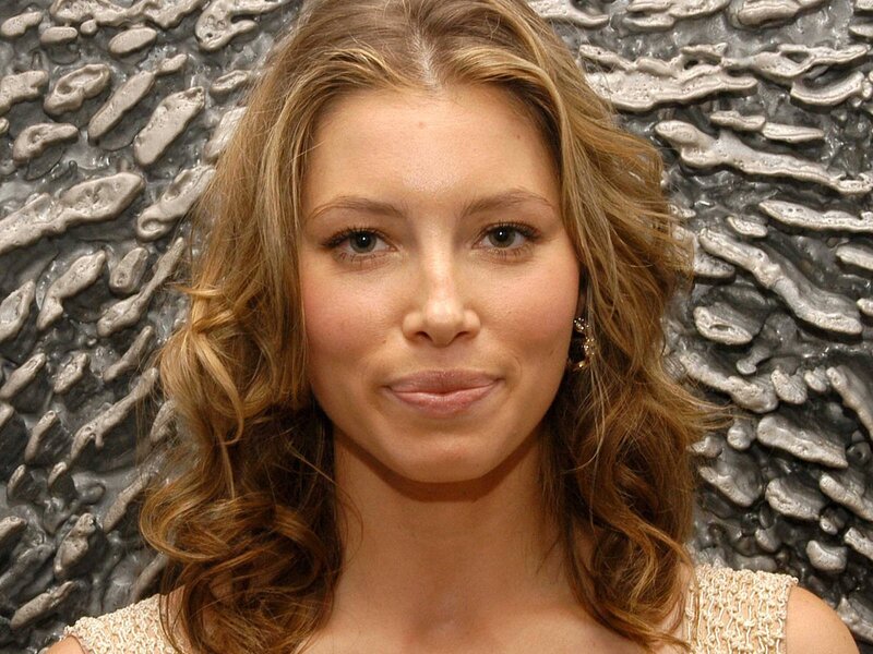 woman with wavy hair